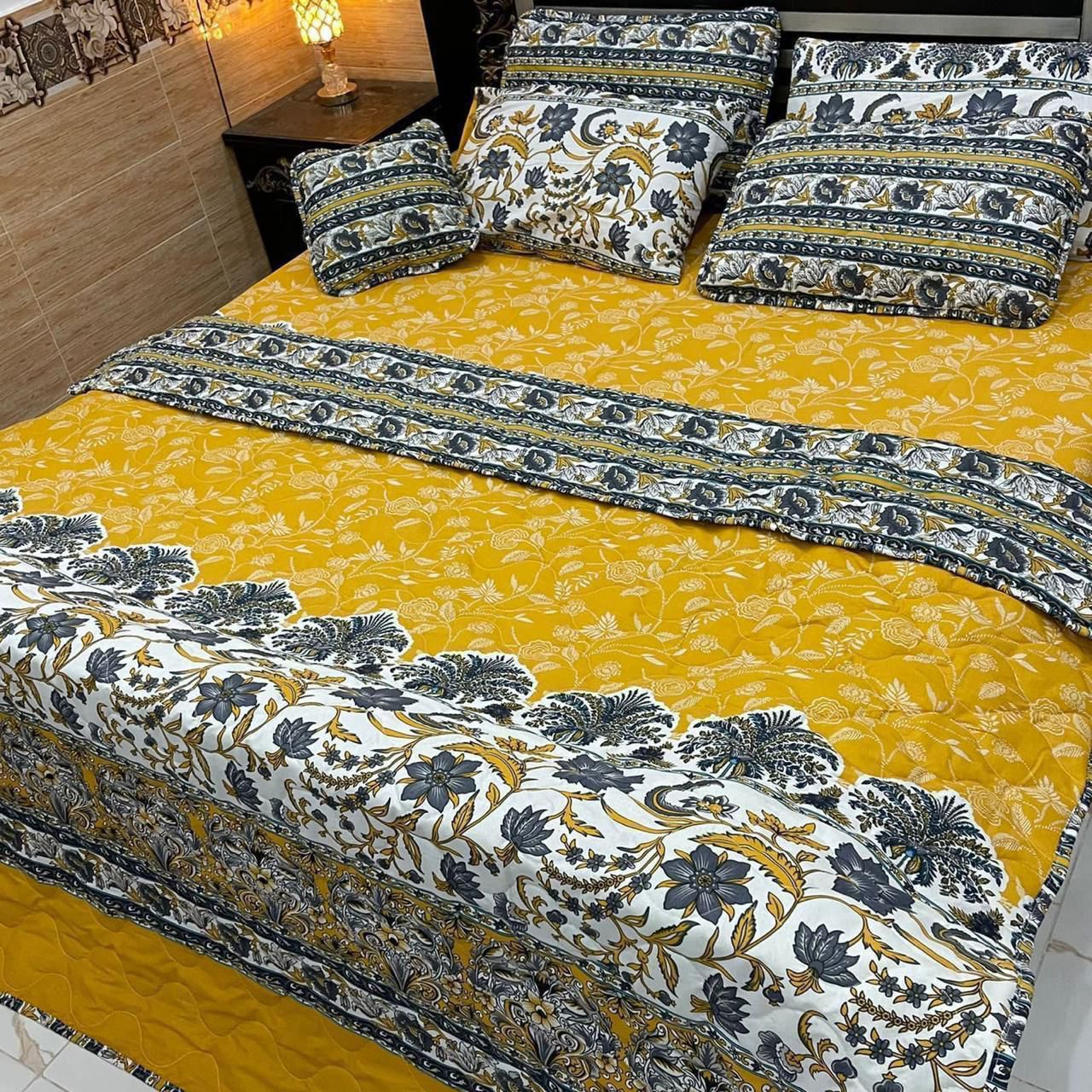 Alkaram Cotton Comforter Set - Light Filling