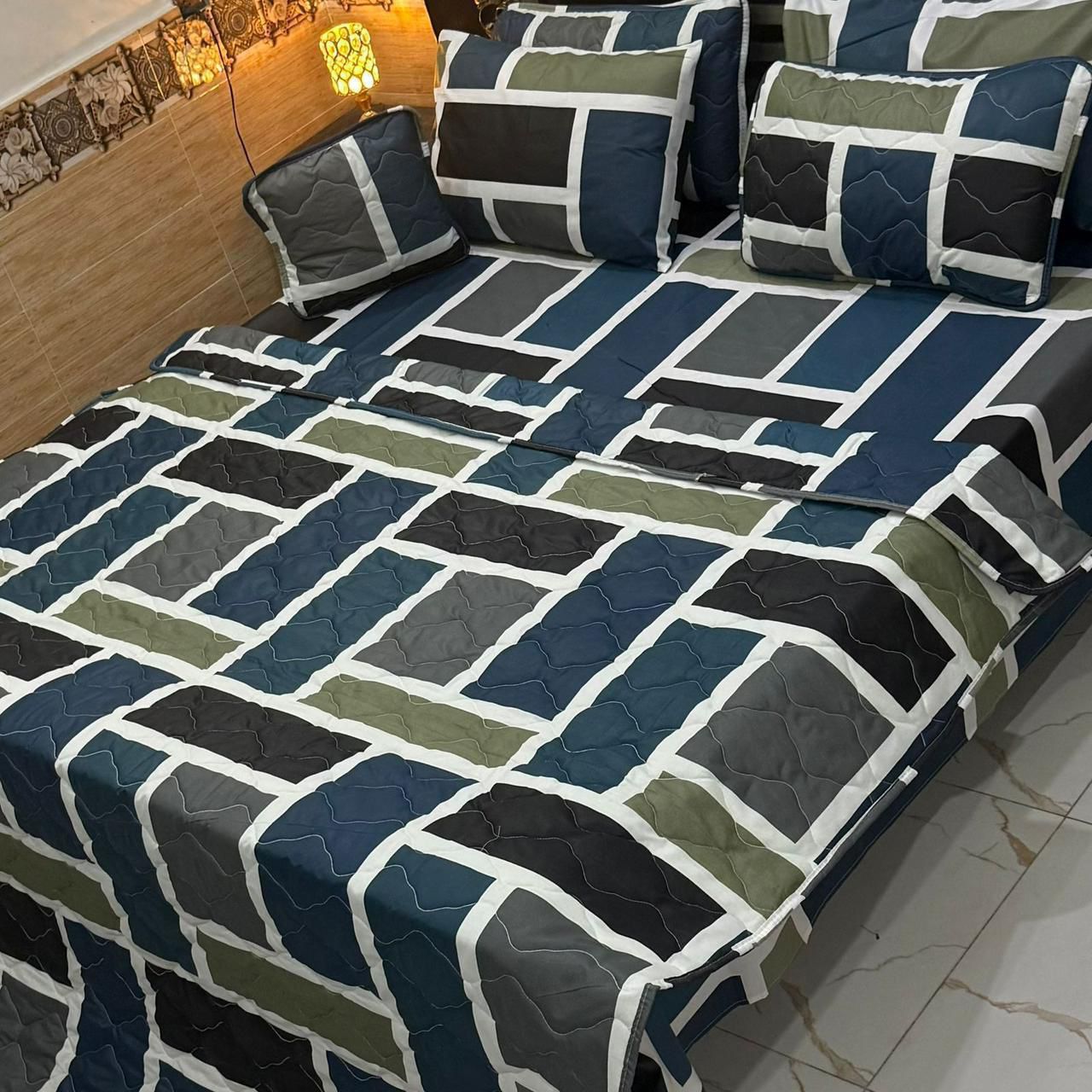 Alkaram Cotton Comforter Set - Light Filling