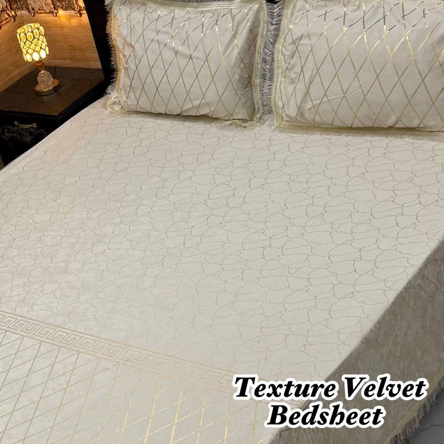 Luxury 3PC Texture Velvet 3PC Bedsheet – King Size ✨