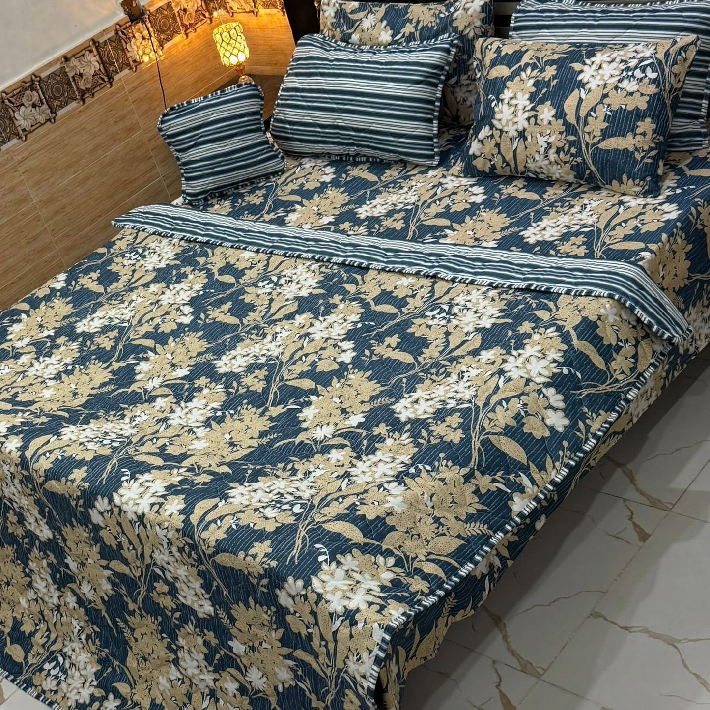 Alkaram Cotton Comforter Set - Light Filling